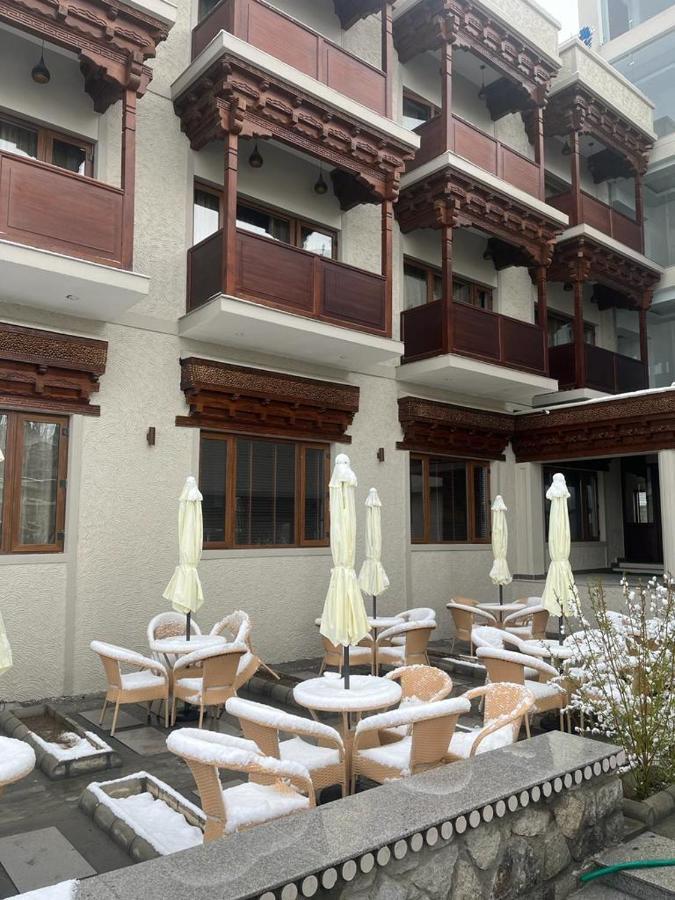 Ashoka Ladakh Hotel Leh Exterior foto