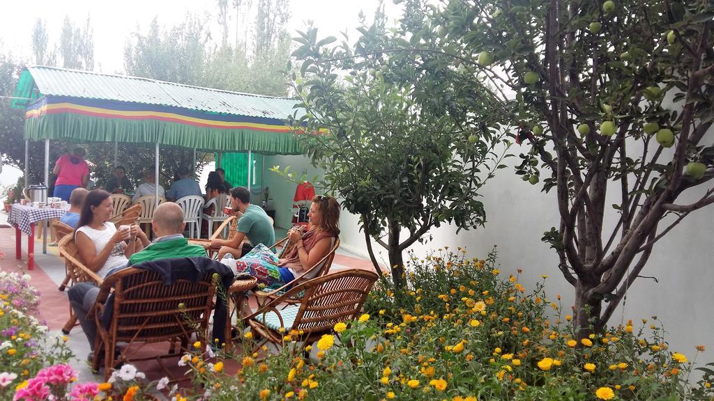 Ashoka Ladakh Hotel Leh Exterior foto